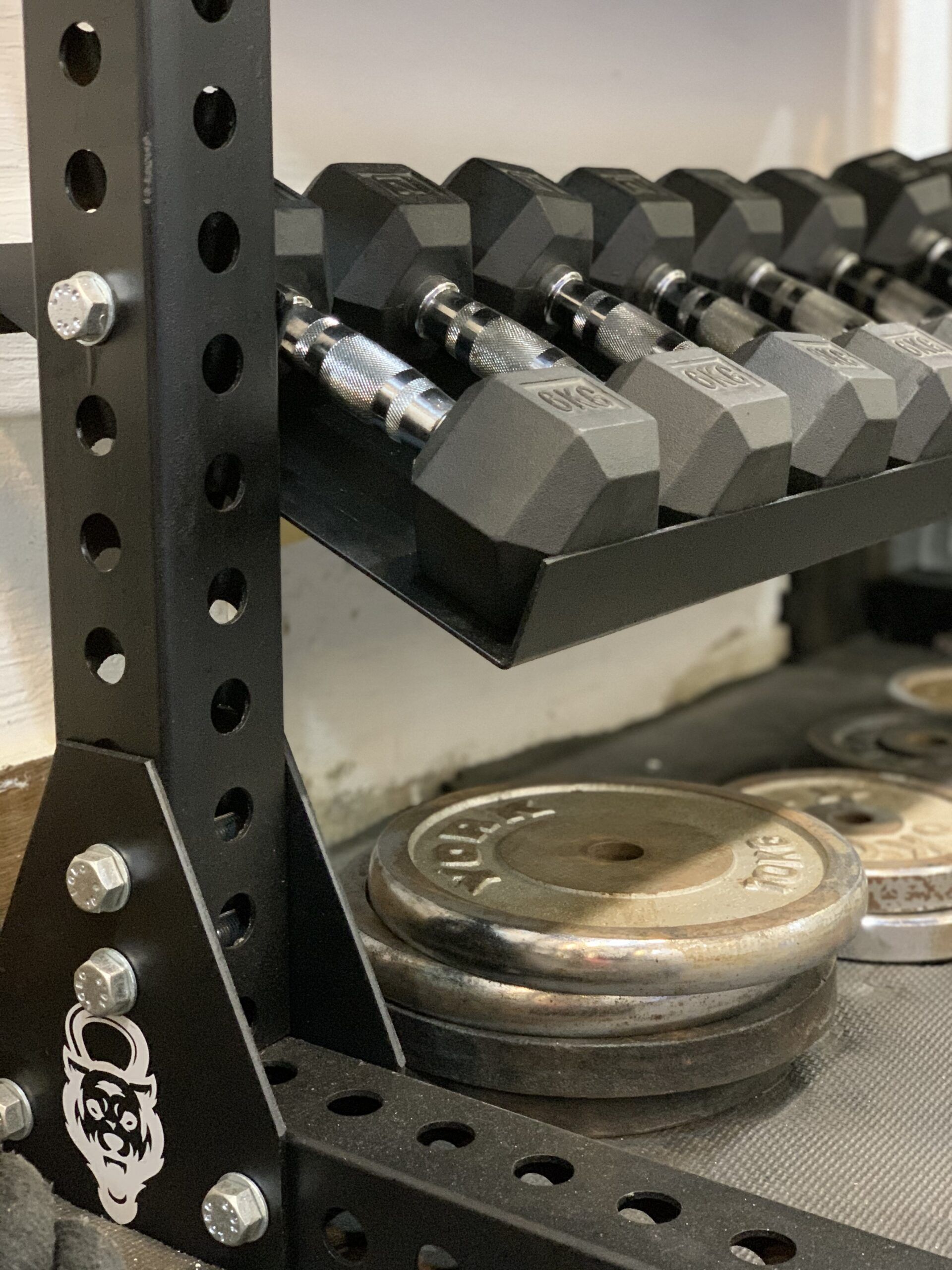 AA3E40BD-E4E9-4B9E-86B4-B92D5C2183D7